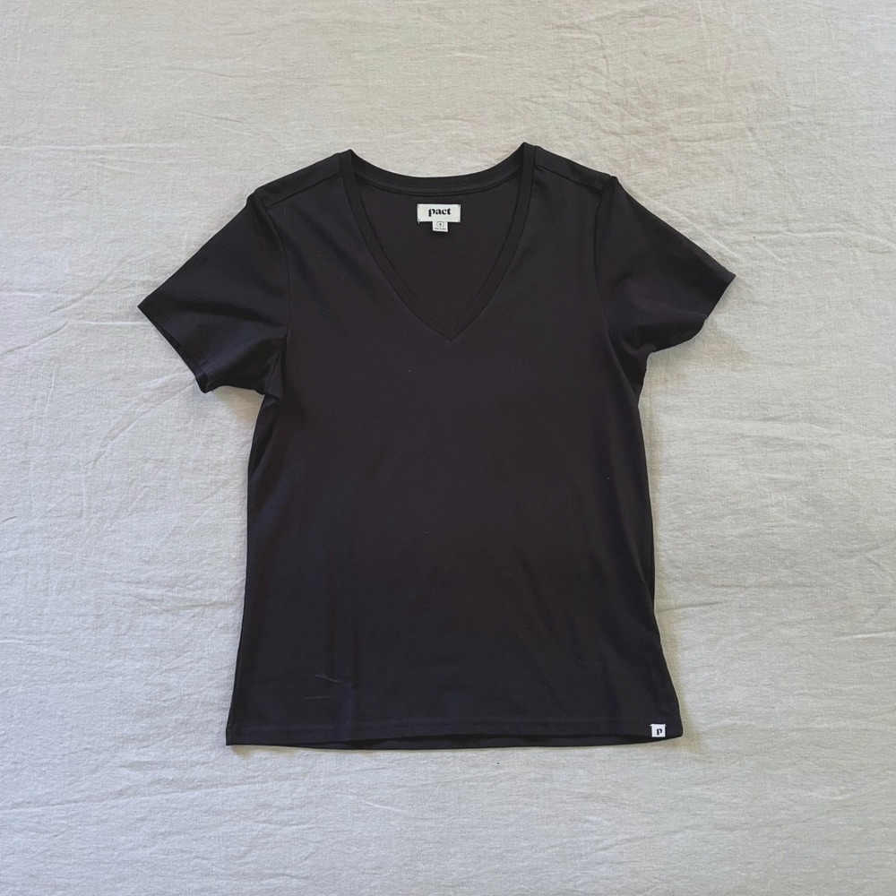 Pact Organic Softspun Essential V-Neck Tee Black Small